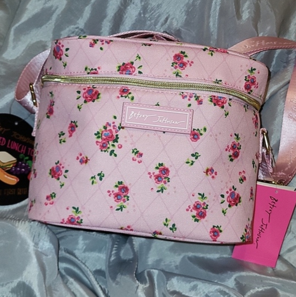 Betsey Johnson Pink Floral Insulated Zip Top Lunch Bag Ti Rt Te